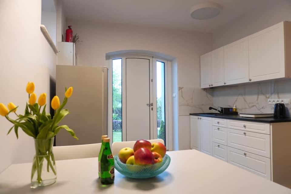 Pod Jablonia Apartment อุสตรอเนียมอร์สเกีย ภายนอก รูปภาพ